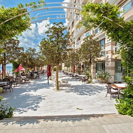 On The Near The Sea Apartment Varna