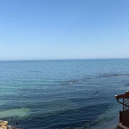 On The Near The Sea شقة فارنا