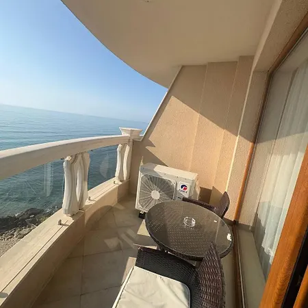 On The Near The Sea * فارنا
