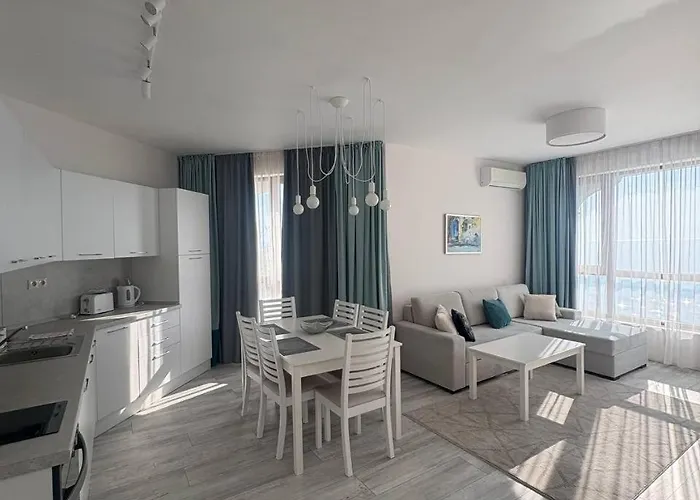 On The Near The Sea Apartment *